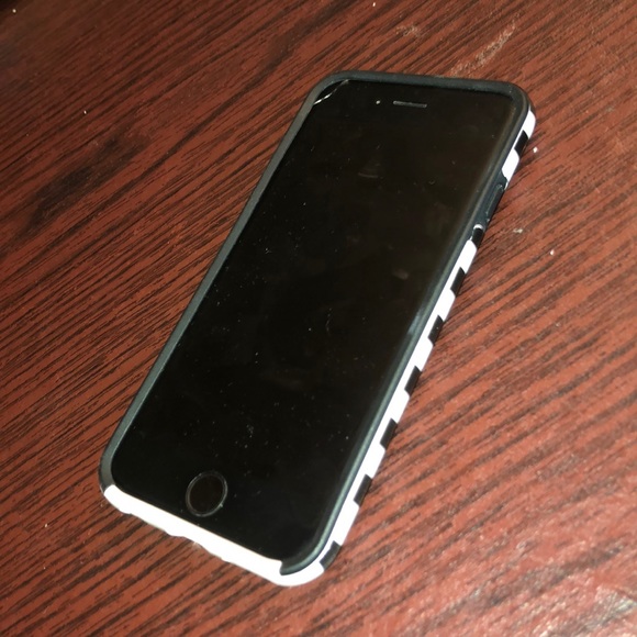 Hearts and Stripes iPhone 6 Case - Picture 4 of 5